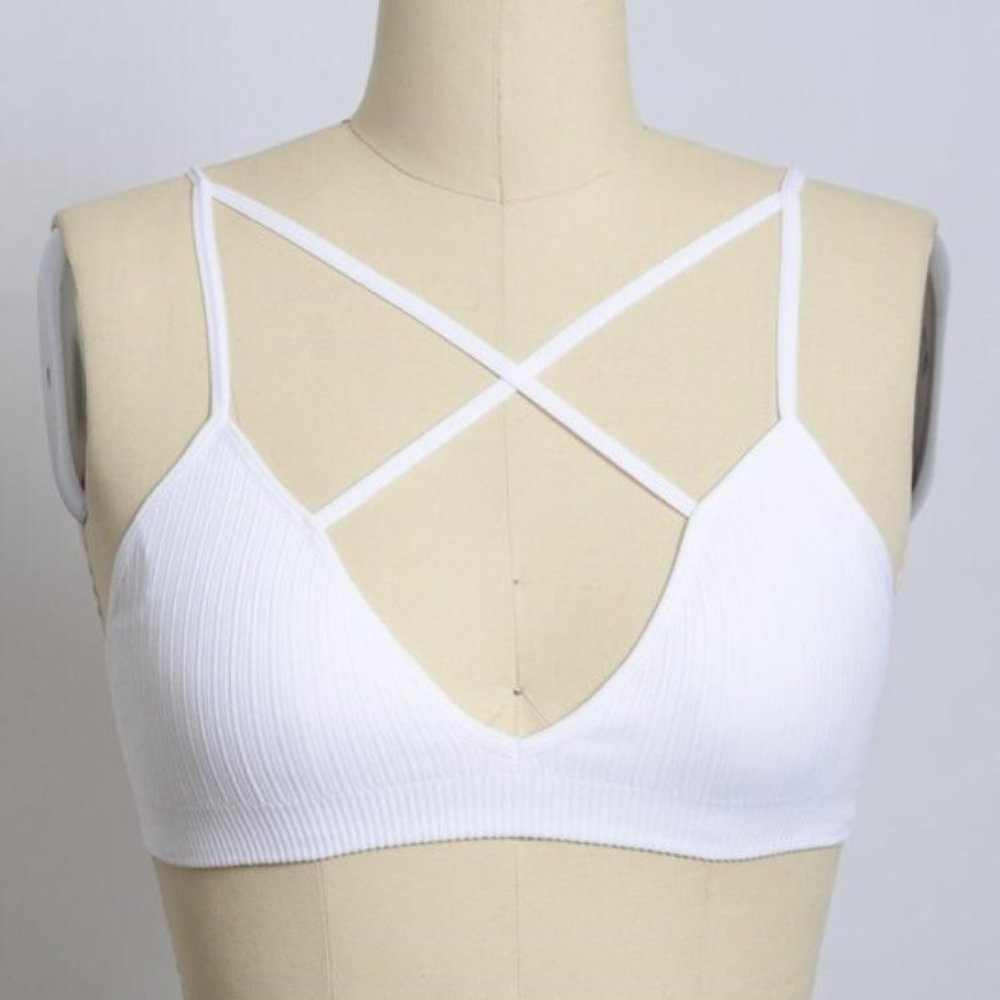 CLEARANCE Hannah Strappy front bralette in white